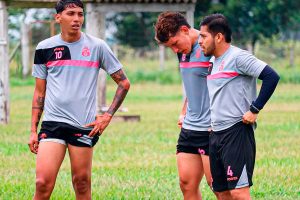 Lee más sobre el artículo Prevén que el fútbol boliviano vuelva a mediados de febrero
