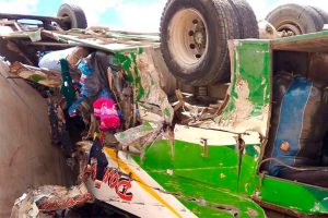 Lee más sobre el artículo Trágico accidente: Son 19 los fallecidos del bus que partió de La Paz y volcó en Potosí