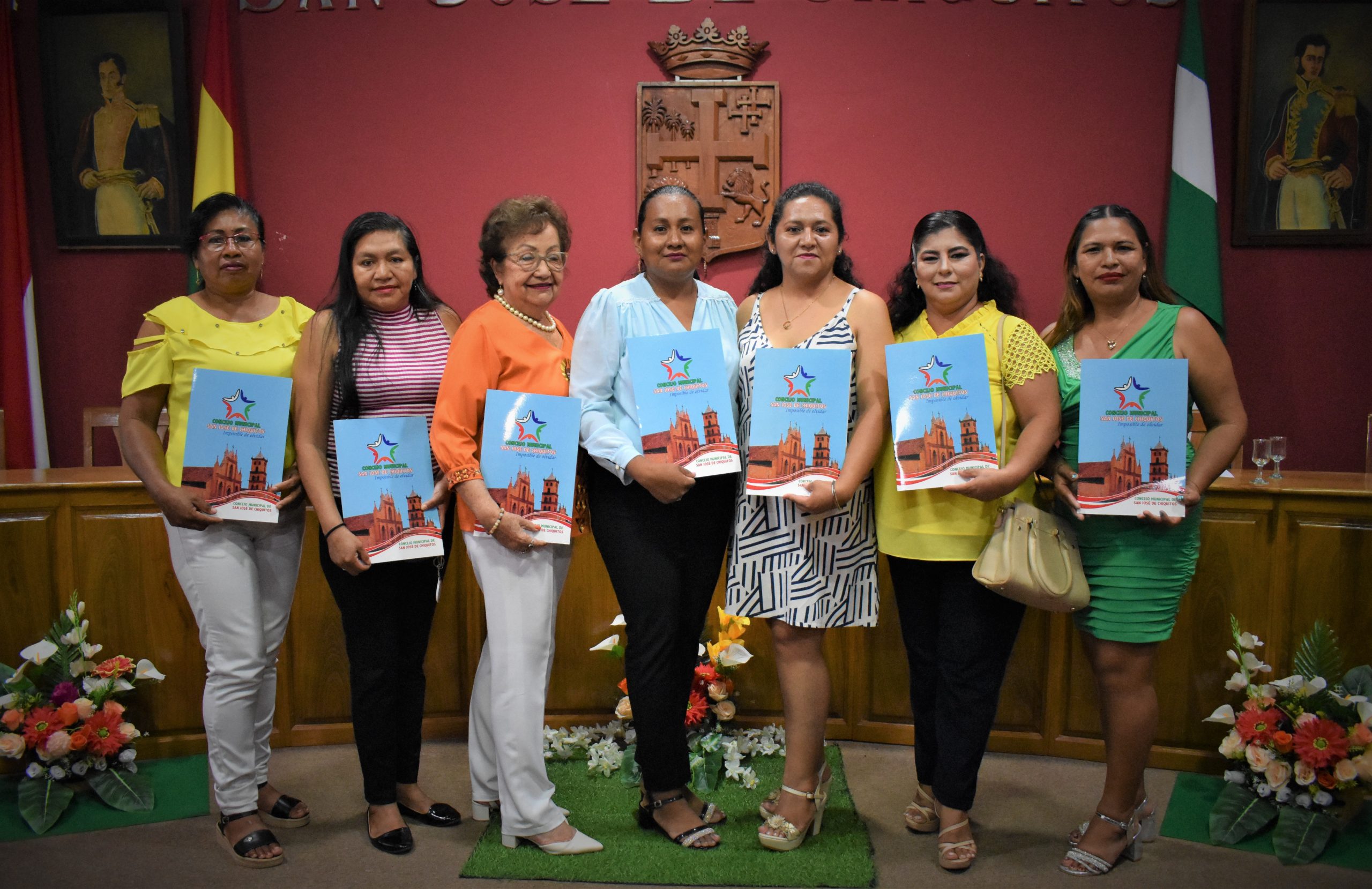 Lee más sobre el artículo 7 josesanas recibieron reconocimientos del Concejo Municipal, en el Día de la Mujer