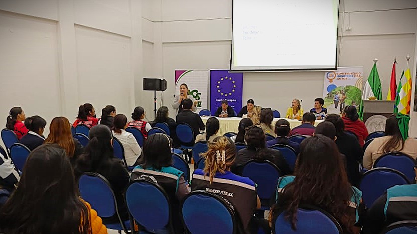 Lee más sobre el artículo ACOBOL y ACOCRUZ organizaron taller sobre debida diligencia y derechos de las mujeres en Santa Cruz
