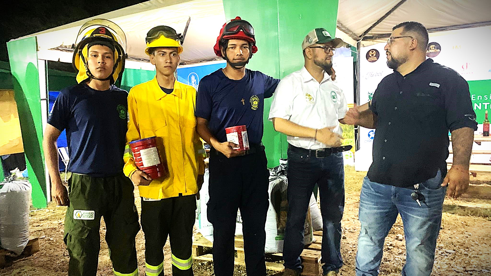 Lee más sobre el artículo U.U.B.R. recibió Donación de Bs. 1300 en la Exitosa Feria Ganadera, FESAN 2025
