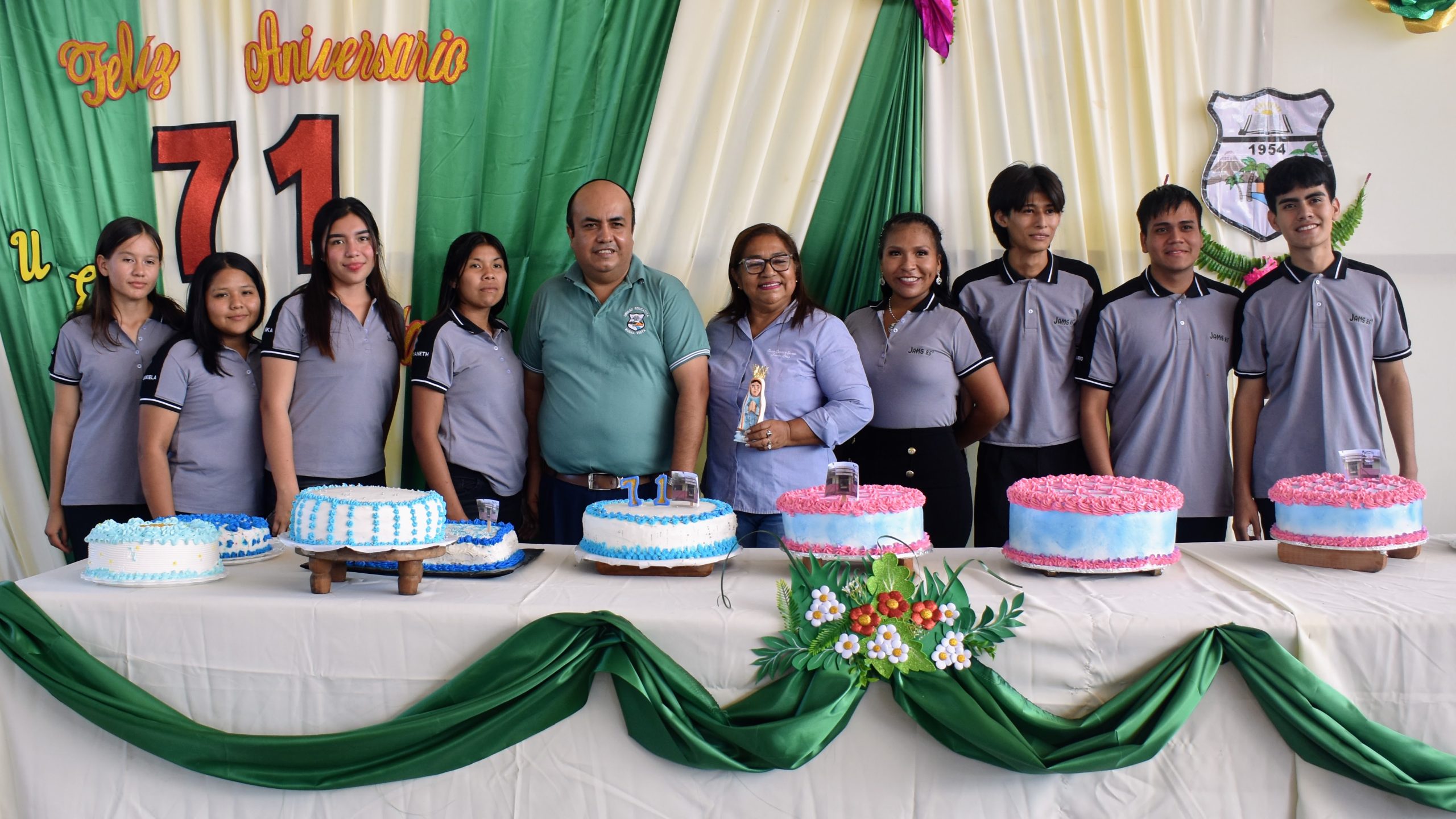 Lee más sobre el artículo Unidad Educativa 13 de Mayo de Buena Vista Celebró 71 Años de Compromiso Educativo