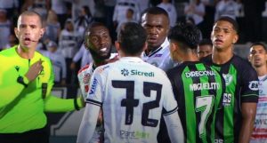 Lee más sobre el artículo Jugador Allano denuncia «cruel, doloroso y repugnante» acto racista de Miguel Terceros