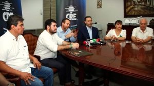 CRE financiará la refacción y ampliación del Salón Colonial del Comité pro Santa Cruz