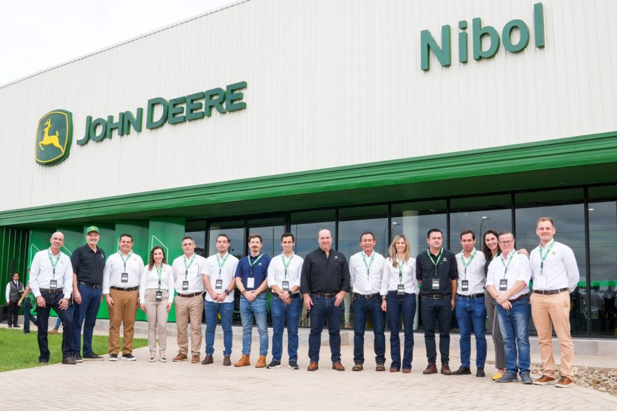 Nibol y John Deere inauguran su nueva casa en Cuatro Cañadas: la tecnología del líder mundial en el corazón del Este productivo