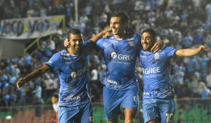 Lee más sobre el artículo Blooming Celebra su 79° Aniversario con Triunfo 2-0 frente a Nacional Potosí