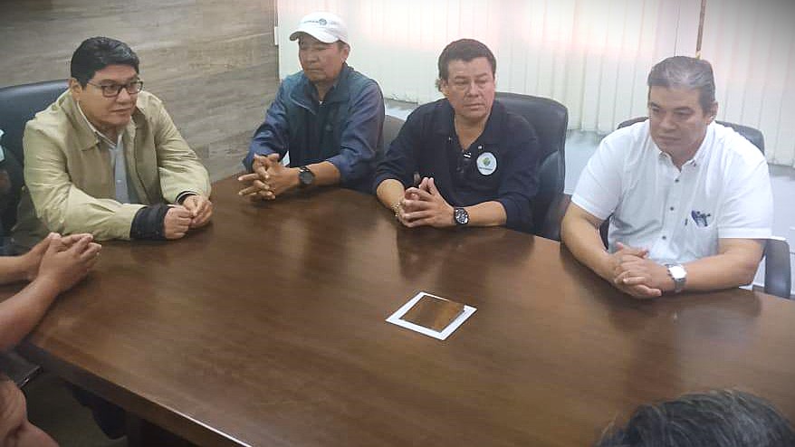 En este momento estás viendo Cívicos del Bloque Chiquitano se reunieron con Ferroviaria Oriental en búsqueda de Soluciones al Transporte