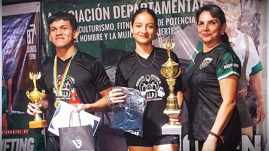Naomi Méndez Cabrera Brilla en el Campeonato Departamental de Levantamiento de Potencia 2025 en Santa Cruz
