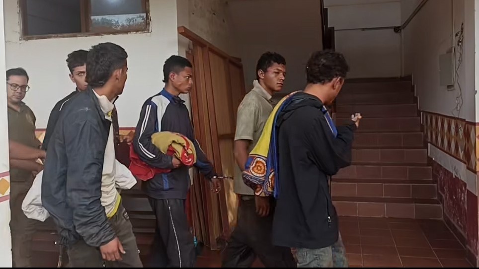 En este momento estás viendo Ataque violento en Taperas deja heridos. Extranjeros protagonistas del hecho fueron trasladados a Santa Cruz