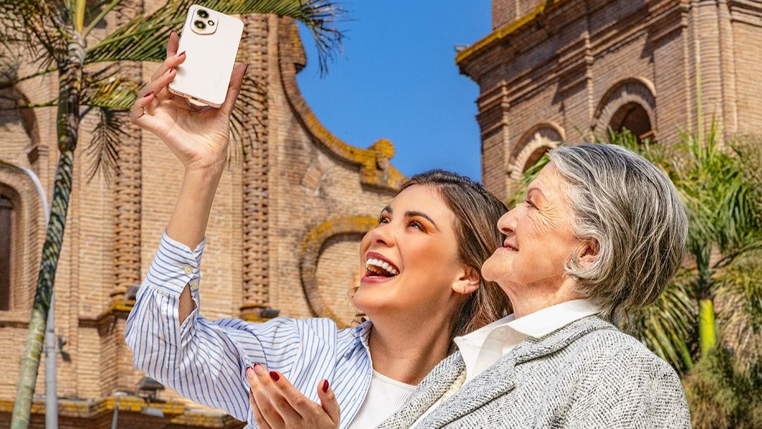 En este momento estás viendo Tips para capturar lo mejor de Bolivia con tu celular durante el feriado del Bicentenario