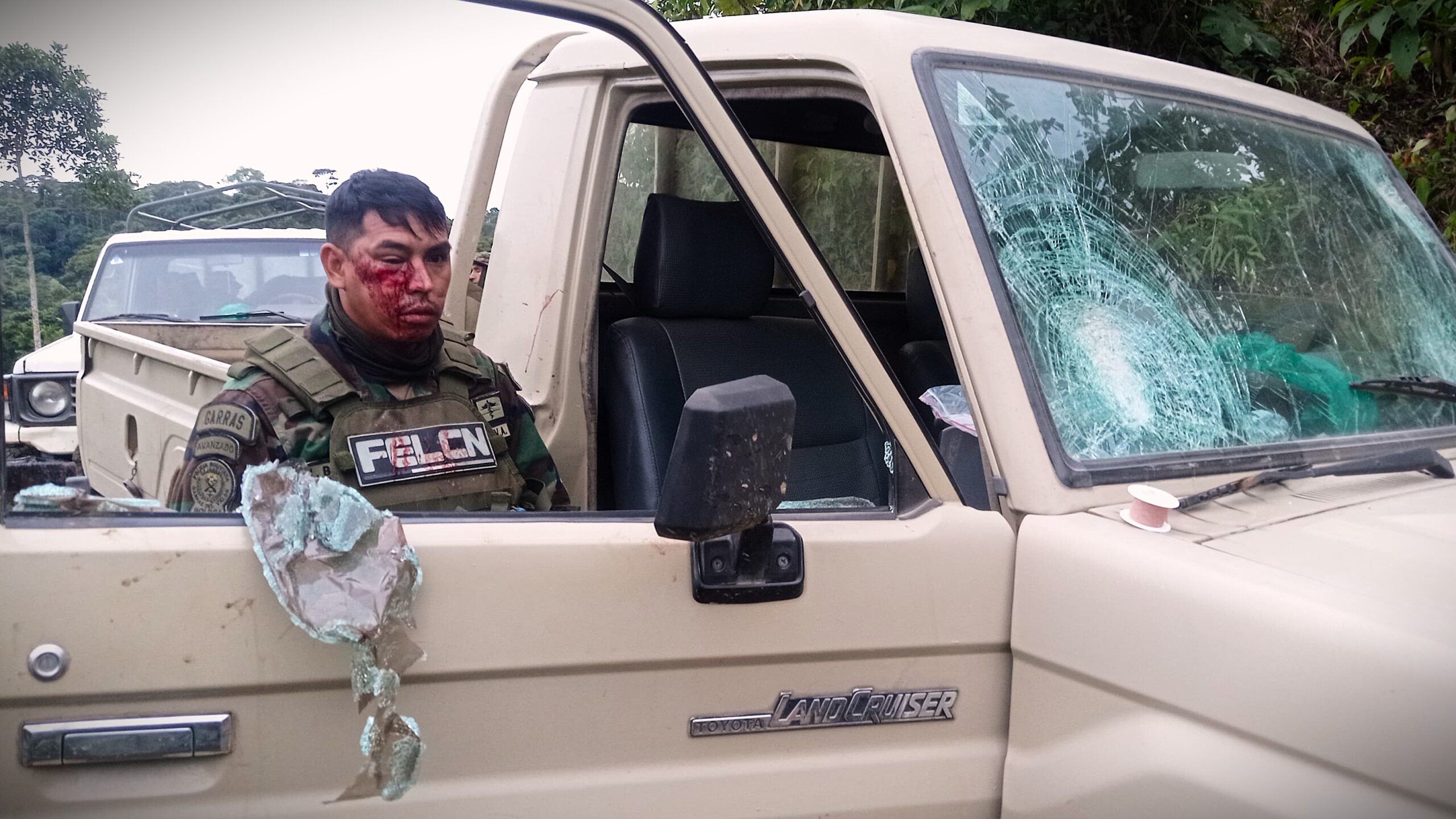 En este momento estás viendo Dos policías heridos tras emboscada a patrulla antidroga en el trópico de Cochabamba