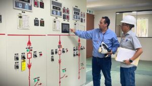 Lee más sobre el artículo AETN realizó inspección técnica en el sistema eléctrico de Chiquitos, para garantizar calidad del servicio