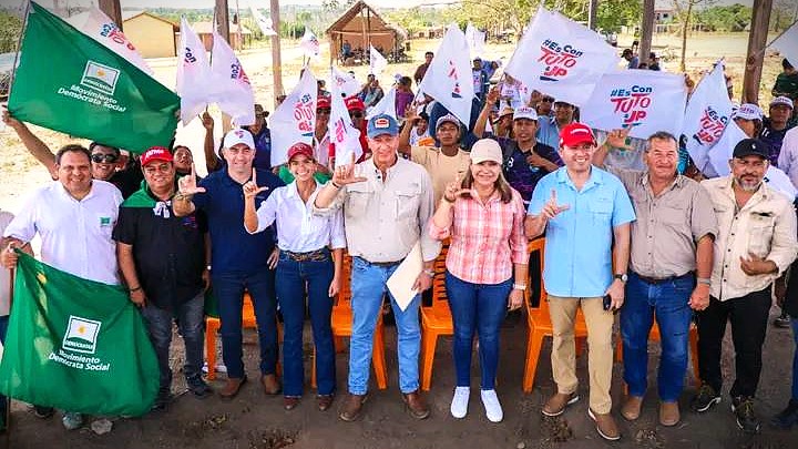 Lee más sobre el artículo Alianza Libre consolida apoyo en comunidades interculturales de la Chiquitania, tradicional feudo del MAS
