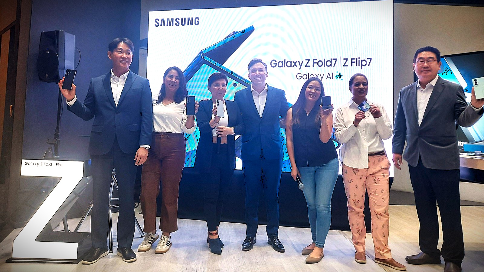 En este momento estás viendo Samsung lanza el Galaxy Z Flip7 y Fold7 con Trade In, fundas premium y Galaxy AI para los bolivianos