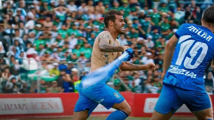Lee más sobre el artículo Blooming Triunfa en el Clásico Cruceño: 3-2 ante Oriente Petrolero en una Noche de Emoción y Remontada Épica