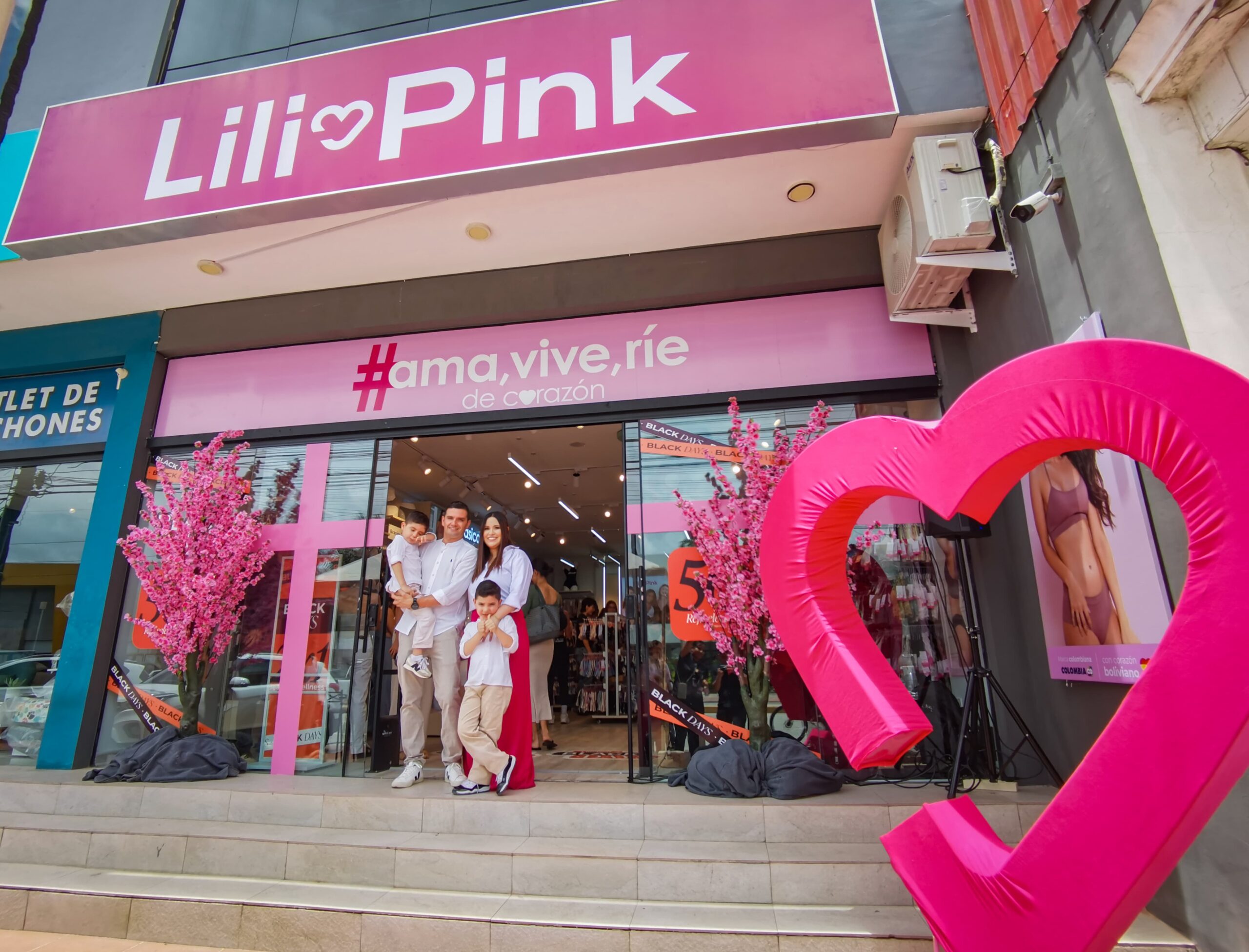 Lee más sobre el artículo Lili Pink abre su séptima tienda en Bolivia en la zona de la Mutualista