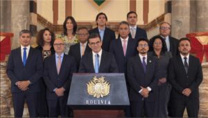 Presidente suprime subsidios a los hidrocarburos y desata reacciones polarizadas: los precios de gasolina y diésel se disparan
