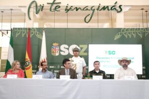 Lee más sobre el artículo Presidente reafirma en Santa Cruz que no habrá tolerancia a los avasallamientos y garantiza defensa de la propiedad privada