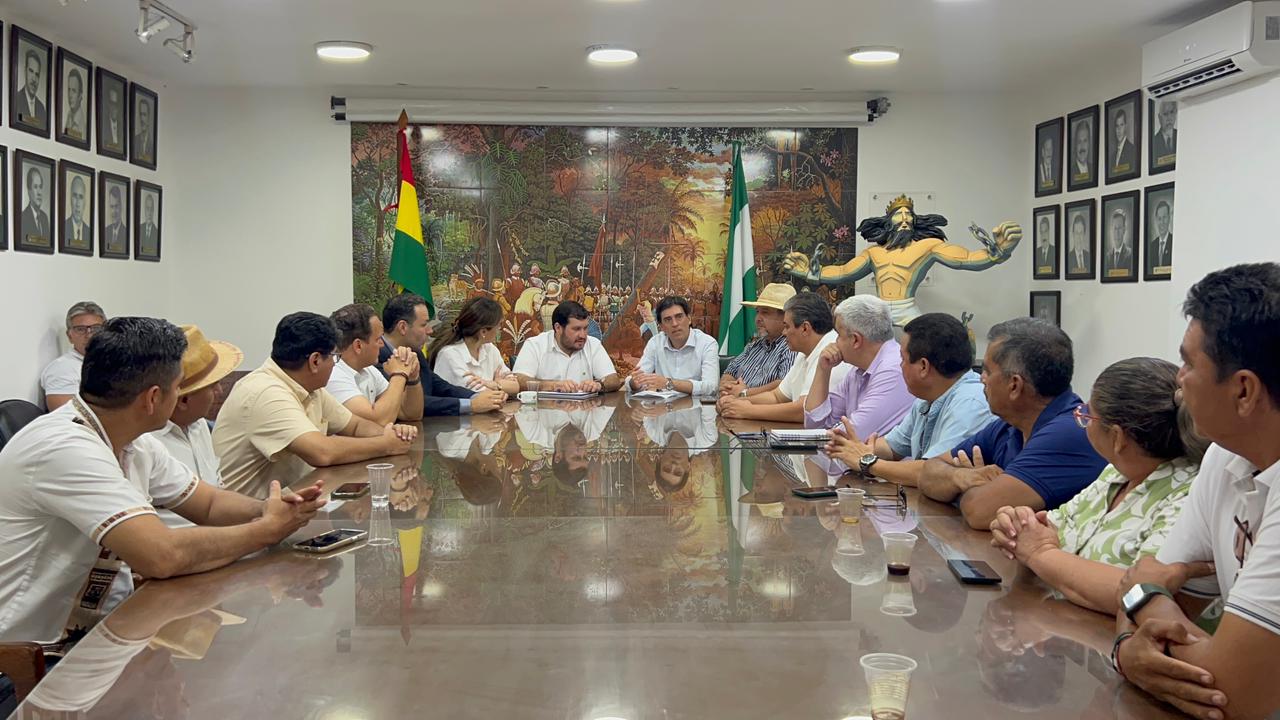 Lee más sobre el artículo Retorno Histórico: El Tren de Pasajeros Santa Cruz – Puerto Quijarro Reanuda Operaciones el 27 de Febrero