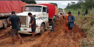 Lee más sobre el artículo Presidente Paz insulta a San Matías: «No producen». Furiosa respuesta: posibilidad de revocatoria y batalla por la carretera