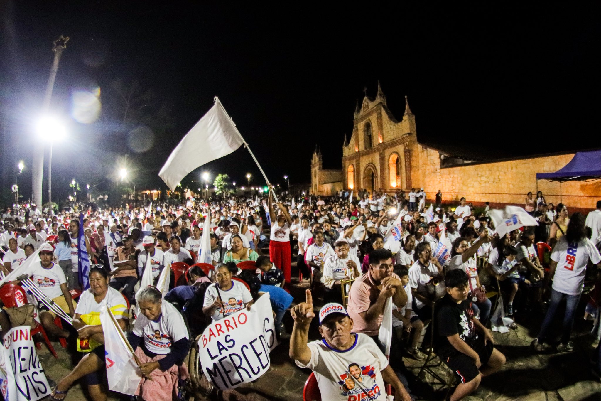 Lee más sobre el artículo Cierres de campaña en San José de Chiquitos: ocho frentes políticos despliegan su fuerza final en una carrera electrizante por la Alcaldía