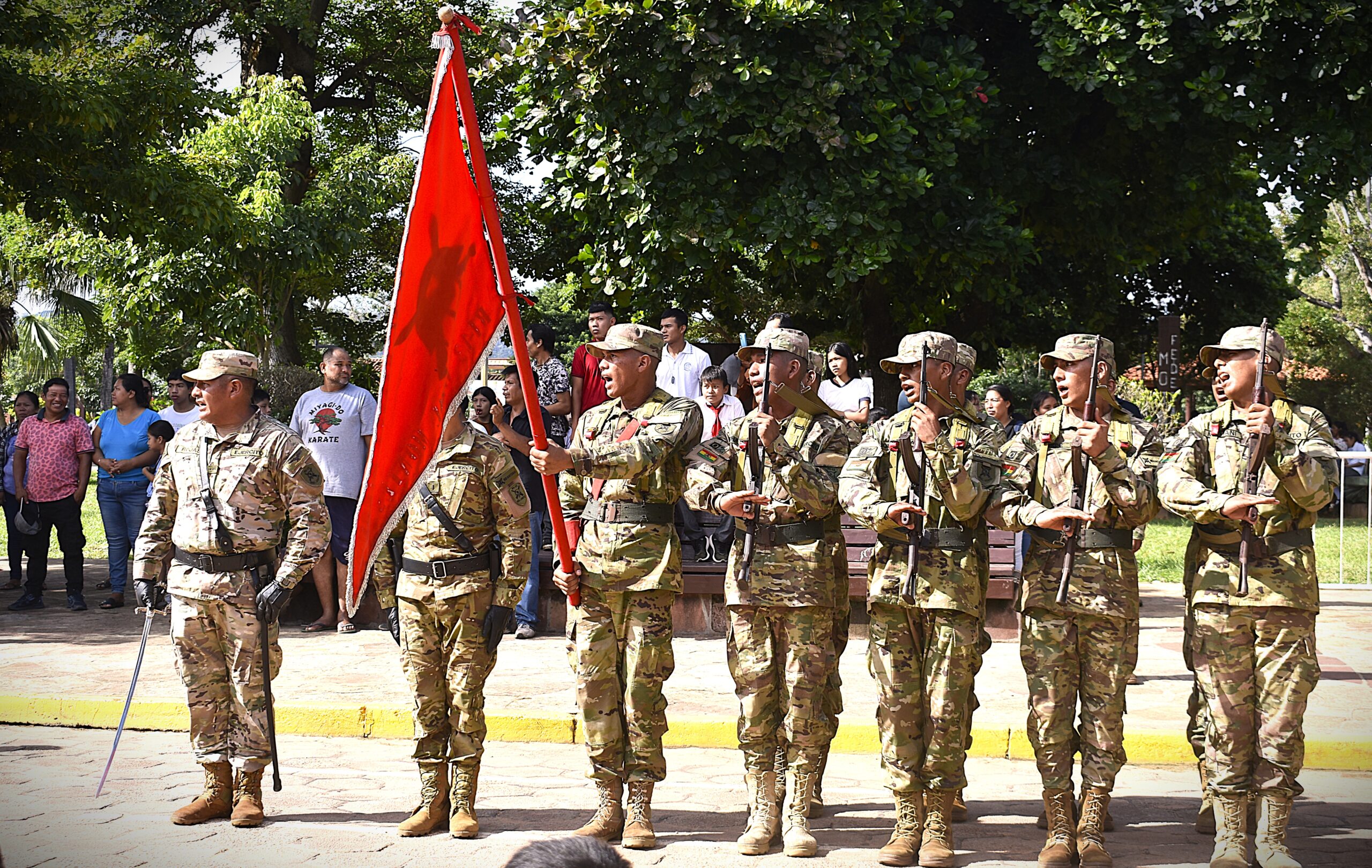 Lee más sobre el artículo San José de Chiquitos conmemoró el Día del Mar con un emotivo acto cívico-militar y educativo
