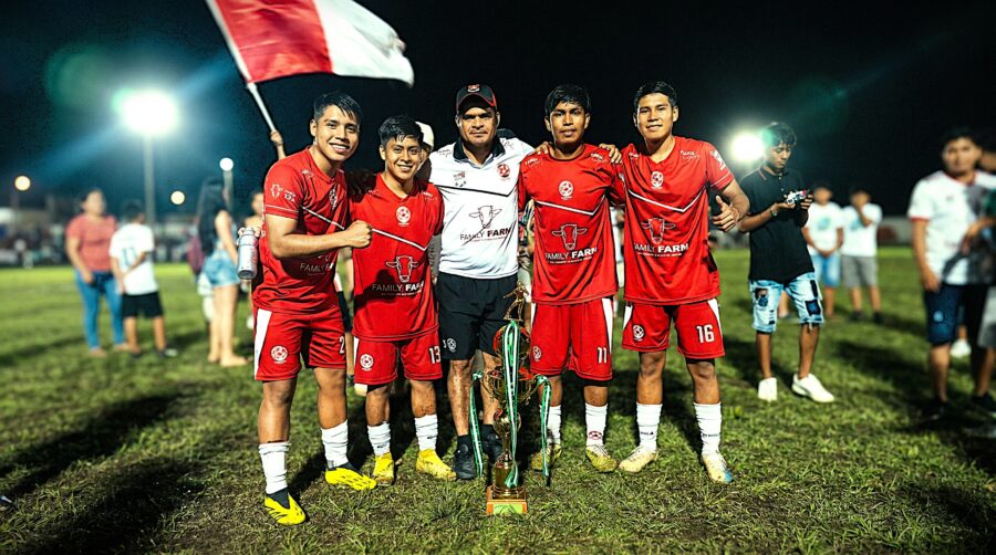 ¡Histórico! Paradero F.C. clasifica al Nacional B con un «seleccionado chiquitano» bajo el mando táctico de Alexander Dorado