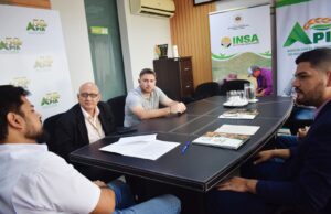 Lee más sobre el artículo APIA e INSA firman convenio para capacitar a productores y reducir su vulnerabilidad frente al clima