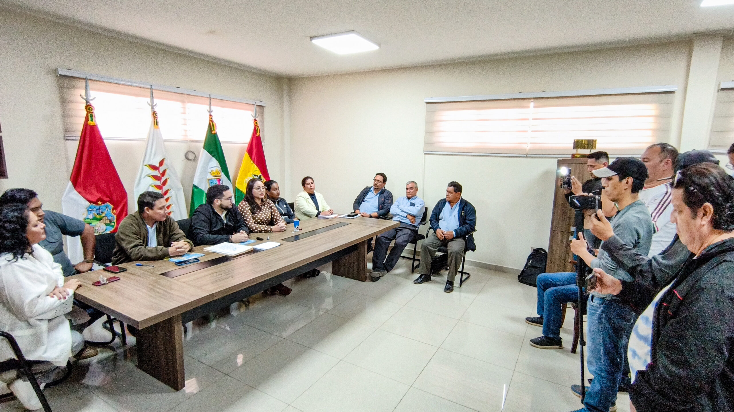 Lee más sobre el artículo Firma de convenio busca resolver la crisis de agua en San José de Chiquitos en menos de 90 días