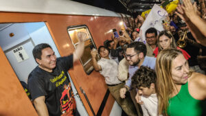 Lee más sobre el artículo San José de Chiquitos recibe con fiesta el retorno del Tren de Pasajeros de la Ferroviaria Oriental
