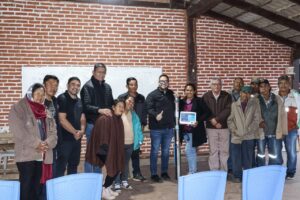 Municipio garantiza agua potable en la comunidad Cruz Blanca con la entrega de una nueva bomba para su pozo