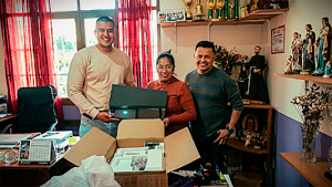Municipio fortalece la educación inclusiva con donación tecnológica al C.E.E. «San Francisco de Asís».