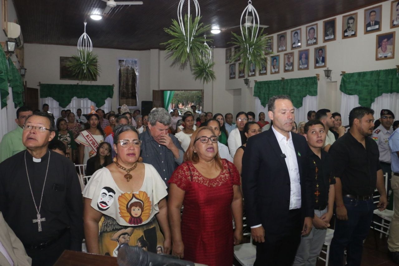 En este momento estás viendo San José de Chiquitos rinde homenaje a Santa Cruz en sus 216 años reconociendo el talento y civismo josesano